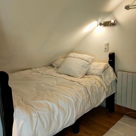 Aux Trois Tilleuls Bed and Breakfast Loches Δωμάτιο φωτογραφία
